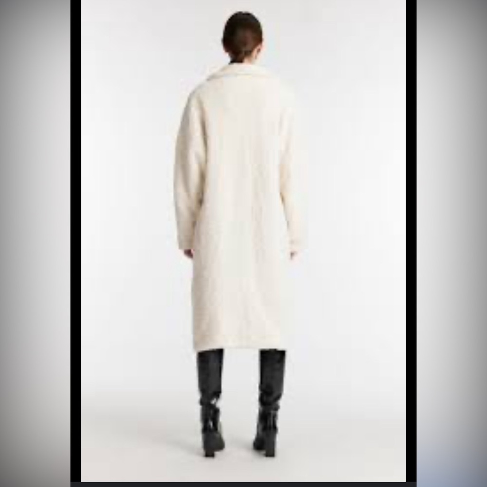 Inti Coat - Picture 2 of 5